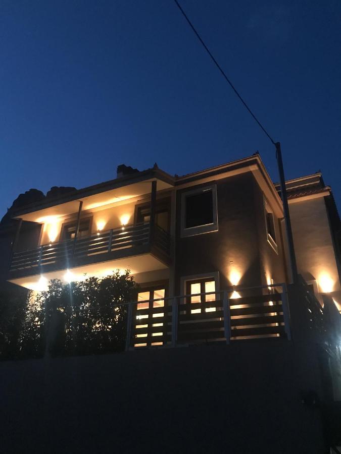 Villa Under Meteora Kalampáka Buitenkant foto