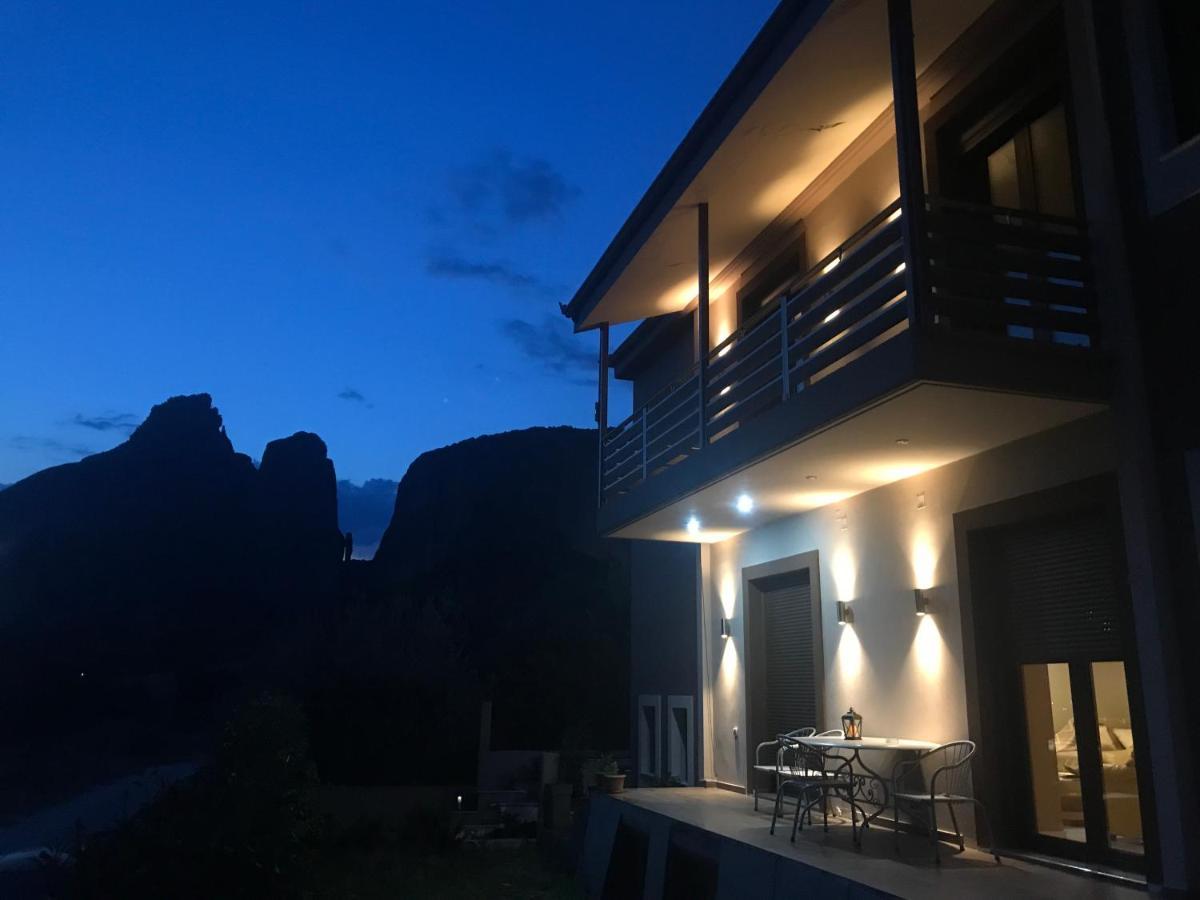 Villa Under Meteora Kalampáka Buitenkant foto